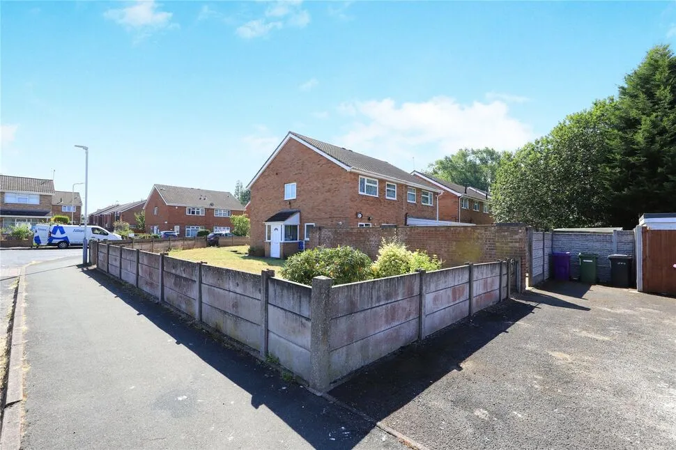 Glaisdale Gardens, Wolverhampton, WV6, photo 6