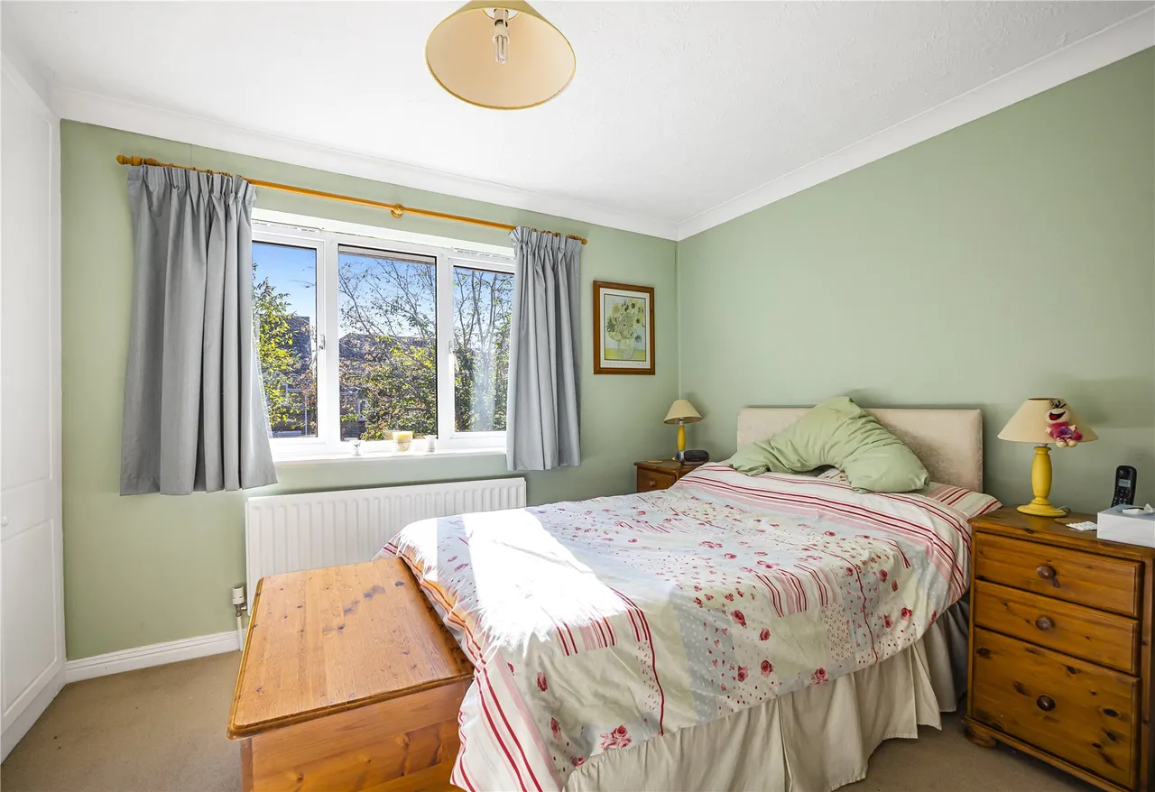 Percheron Drive, Knaphill, GU21, photo 7