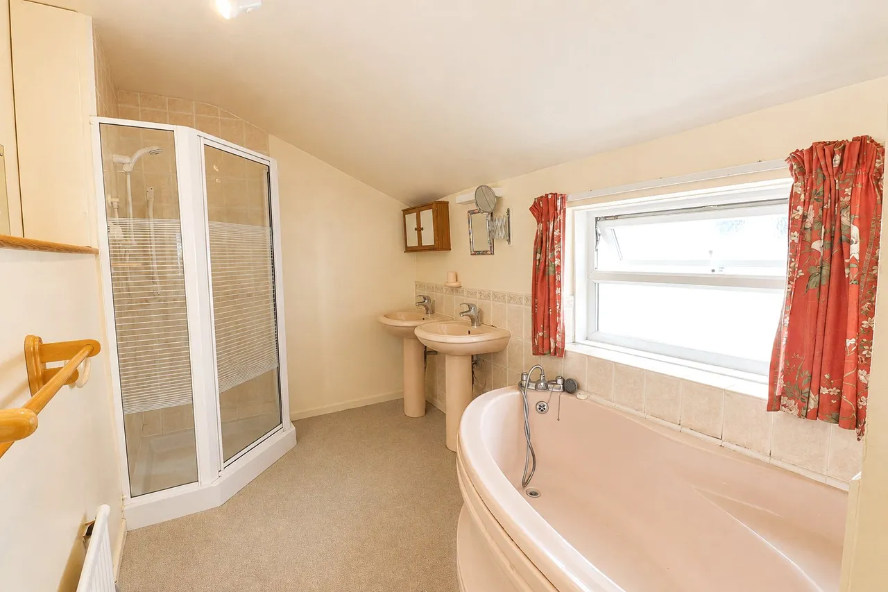 Fore Street, Milverton, TA4, photo 19