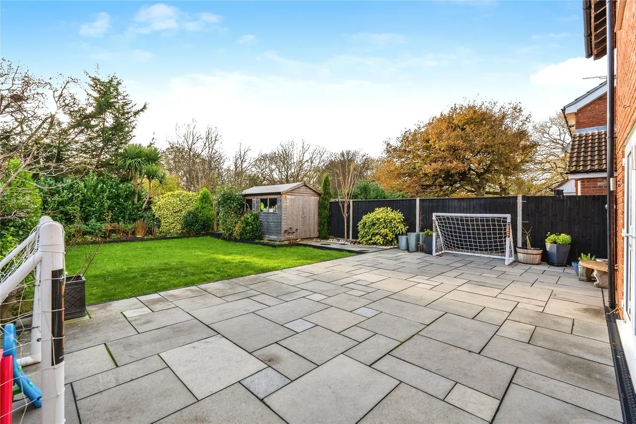 Kingswood, Marchwood, SO40, photo 2