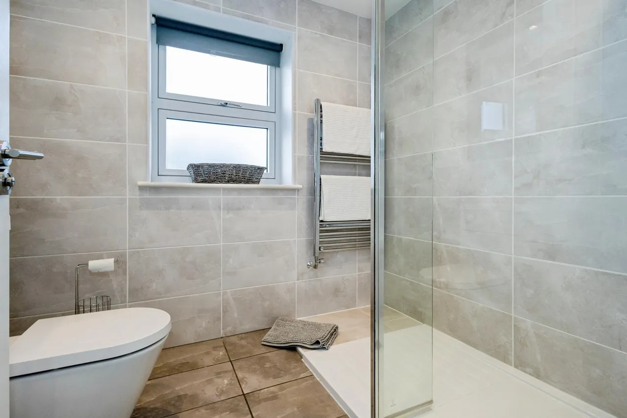 Webb Lane, Hayling Island, PO11, photo 9
