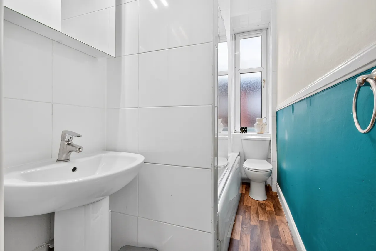 Laurel Street, Thornwood, G11, photo 4