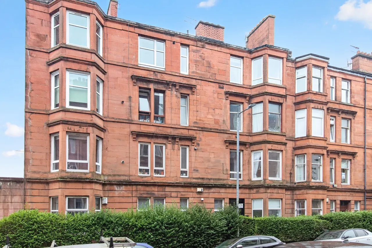1 bed flat for sale, Laurel Street, Thornwood, G11