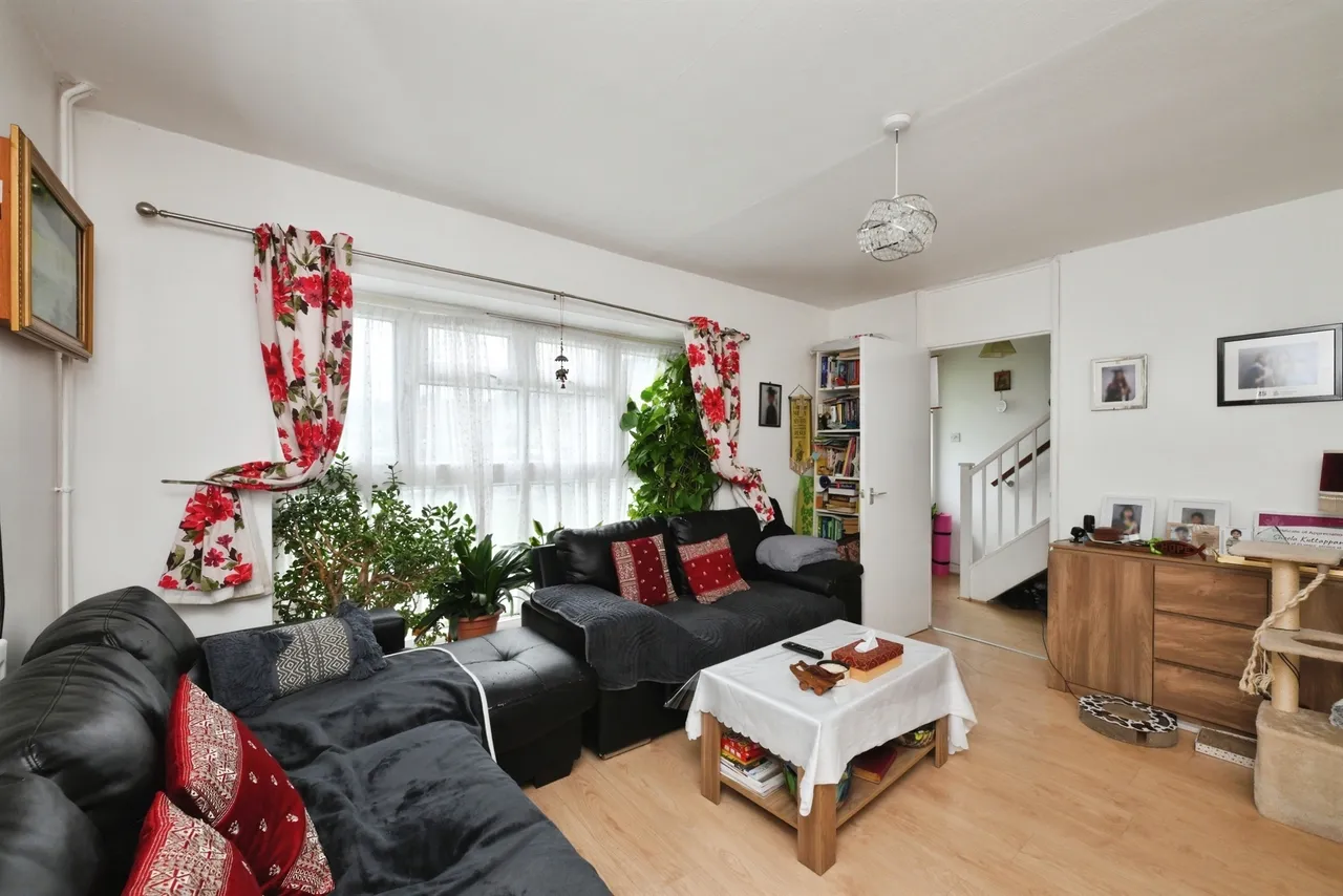 Hare Street Springs, HARLOW, photo 4