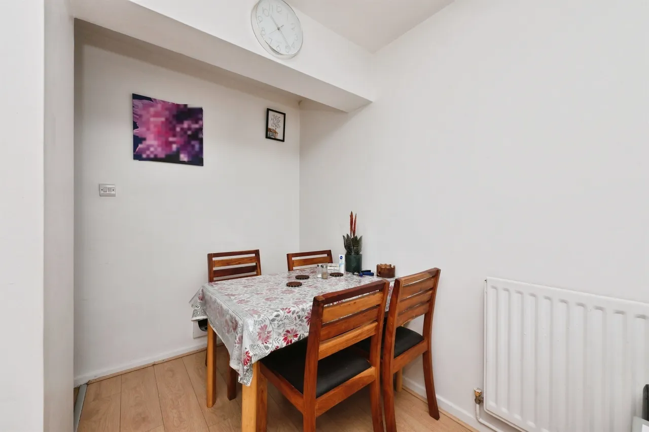 Hare Street Springs, HARLOW, photo 8