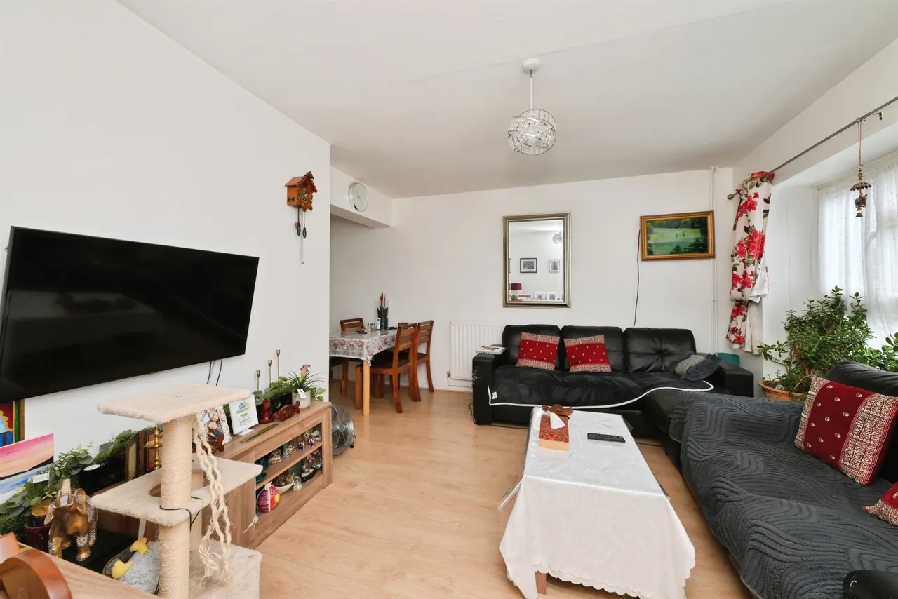 Hare Street Springs, HARLOW, photo 7