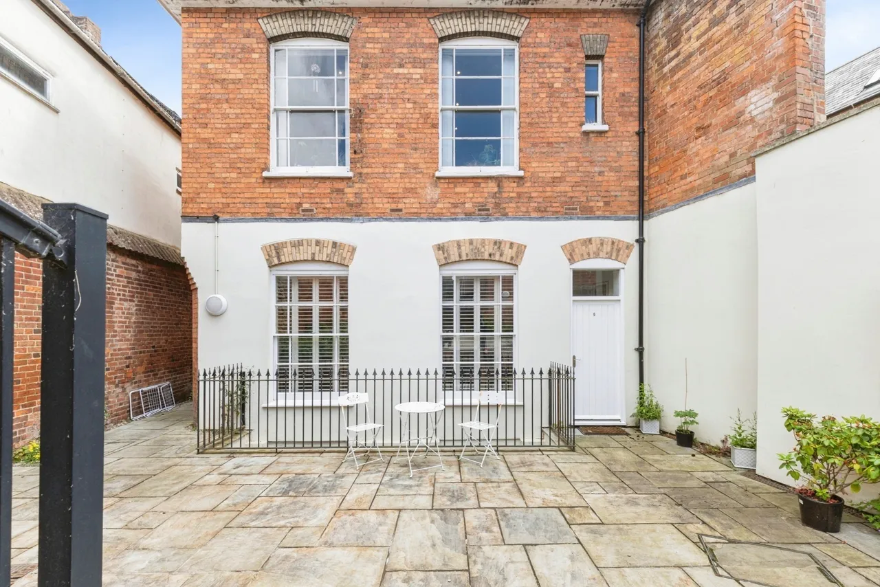 2 bed flat for sale — White Lion Walk, Banbury, Oxfordshire, OX16