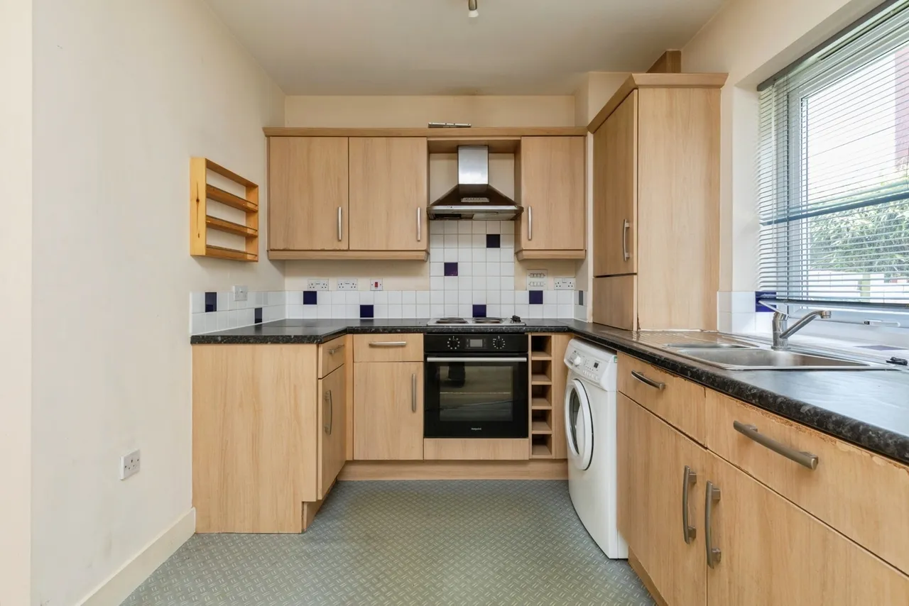 Cromwell Street, Bristol, Somerset, BS3, photo 2