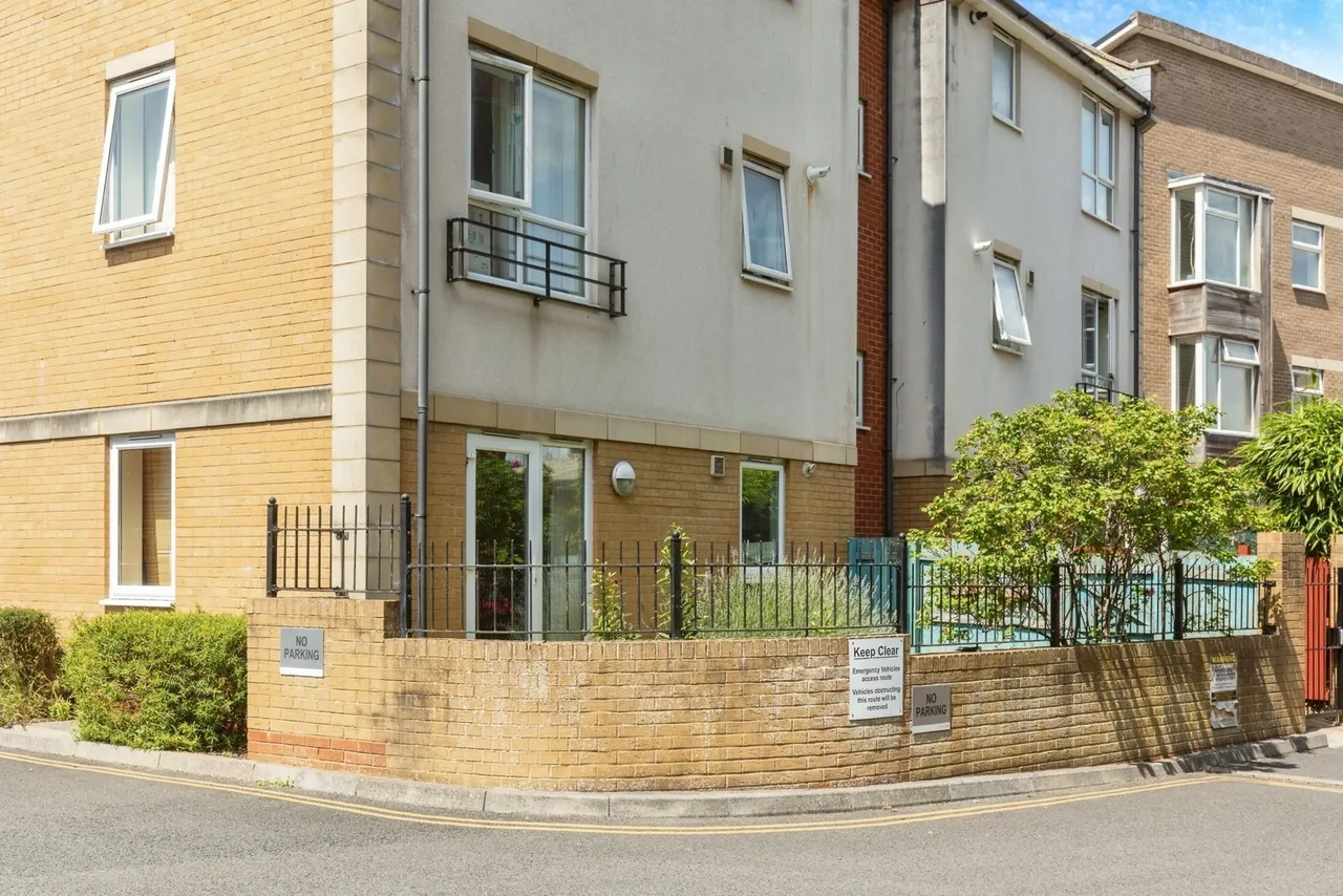 Cromwell Street, Bristol, Somerset, BS3, photo 10