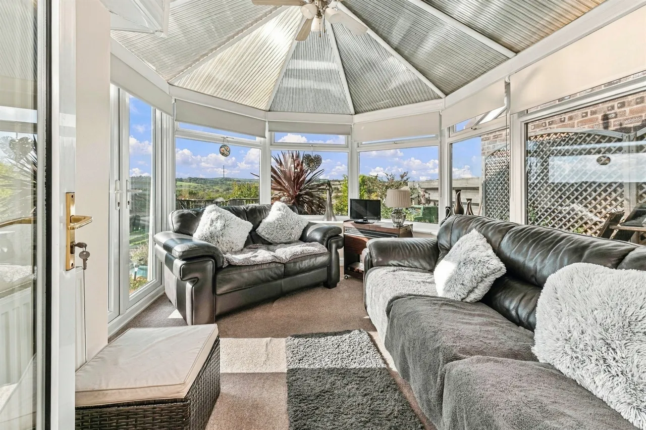 Coxley View, Netherton, WF4, photo 8