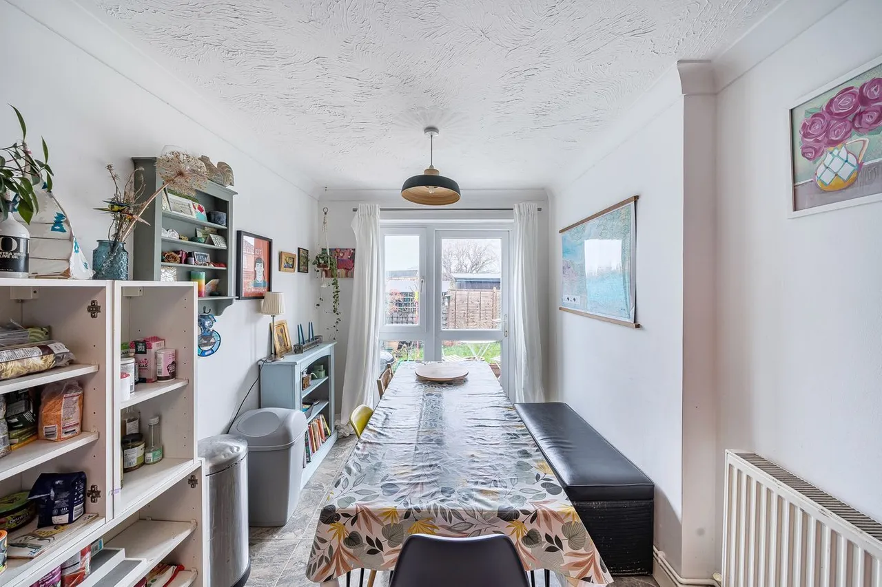 Chestnut Close, Frome, BA11, photo 5