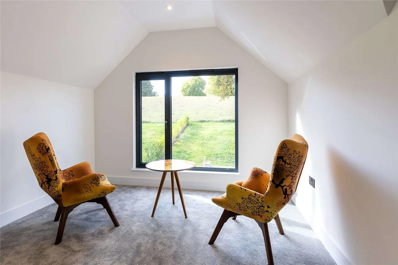 Peaslake Lane, Peaslake, Guildford, Surrey, GU5 9RJ, photo 2