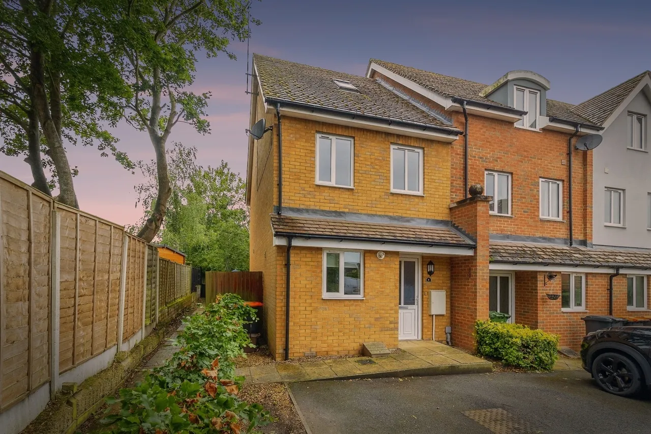 3 bed house for sale — Laurel Mews, Leighton Buzzard