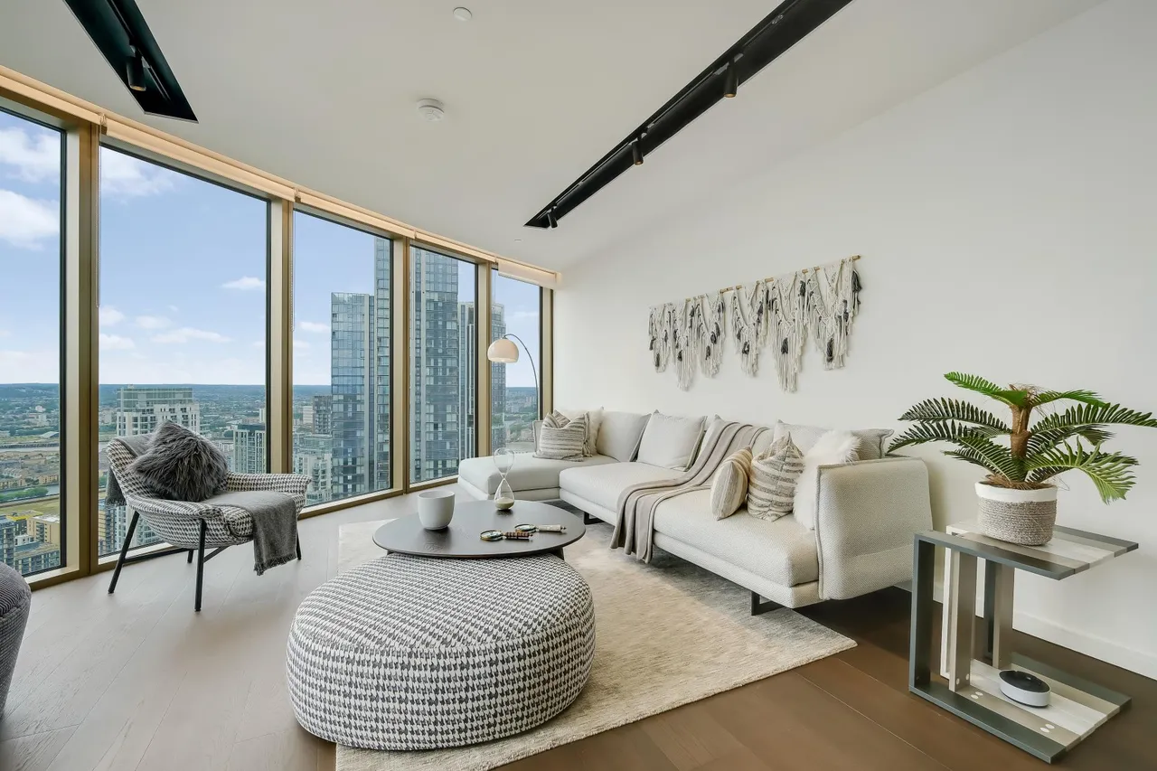 3 bed flat for sale, Park Drive, London, E14