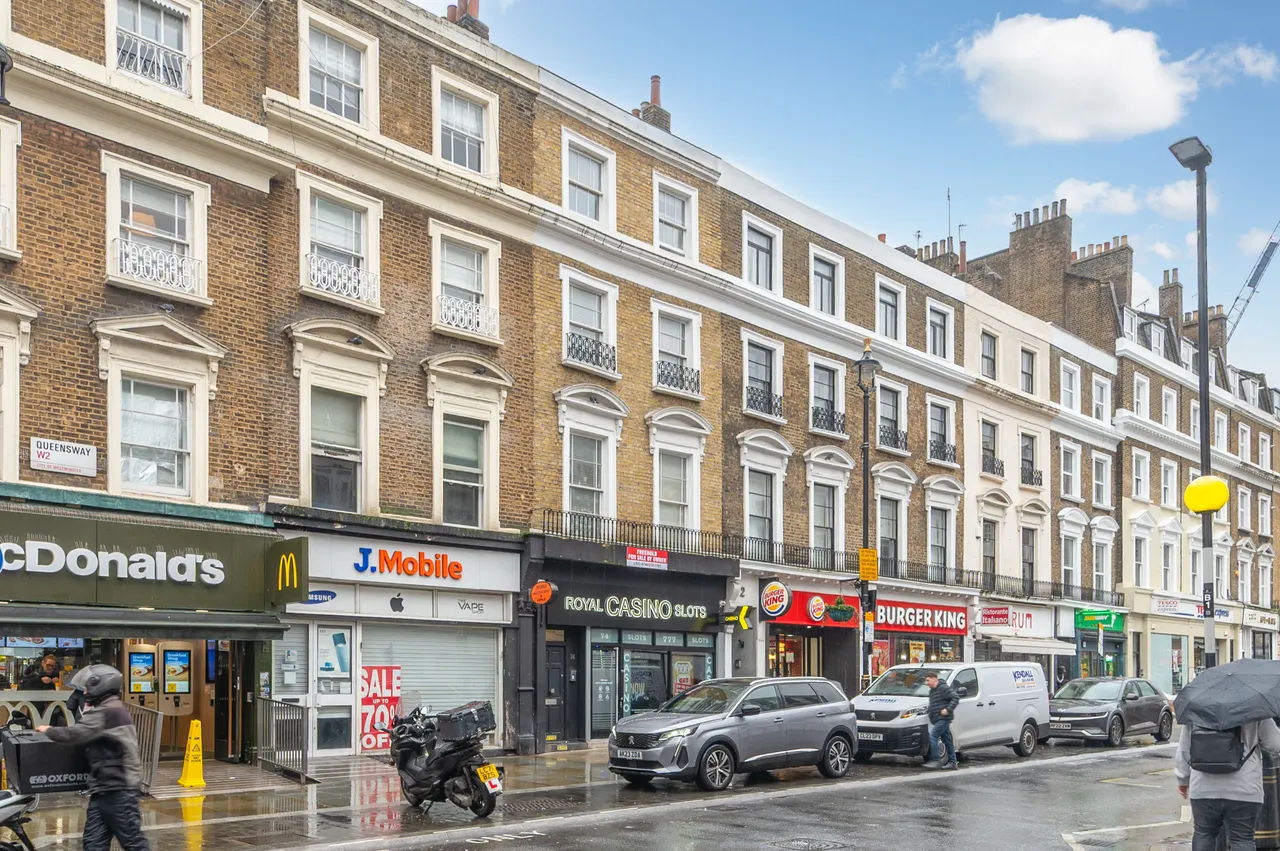 74 Queensway, London, photo 3