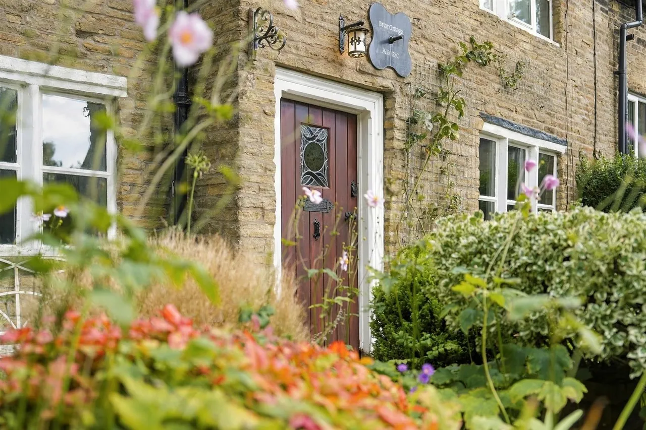 Clarke Lane, Bollington, SK10, photo 23