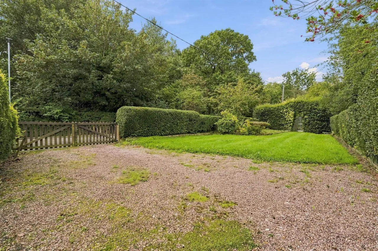 Clarke Lane, Bollington, SK10, photo 5