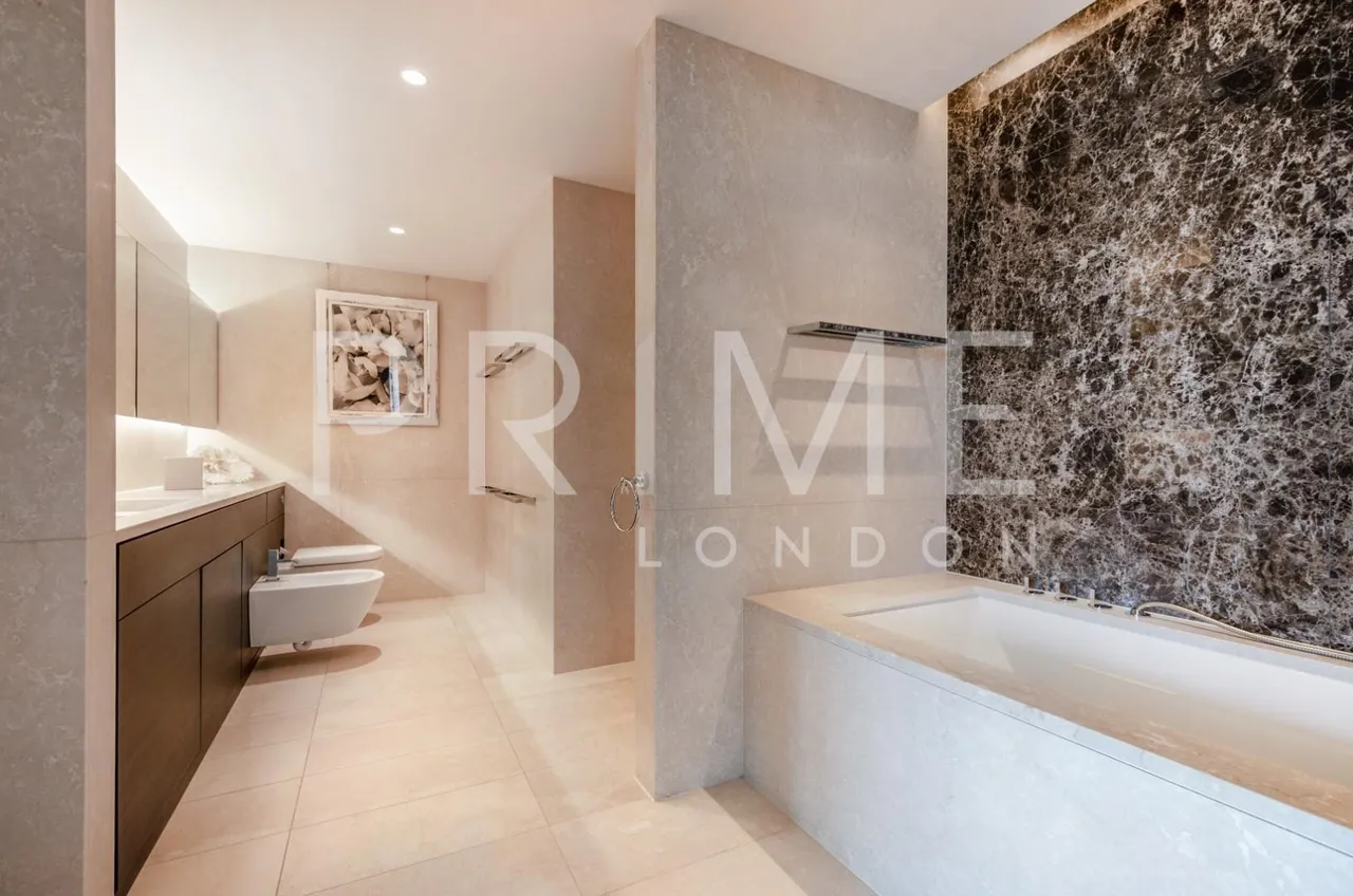 The Tower, One St George Wharf, SW8, photo 10
