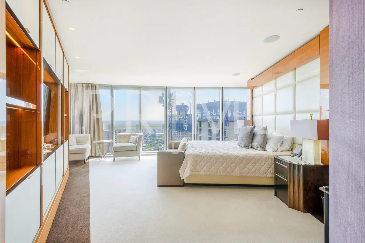 The Tower, One St George Wharf, SW8, photo 8