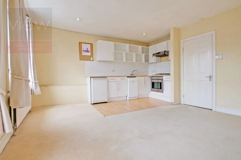 Richborne Terrace, London SW8 1AX, photo 4