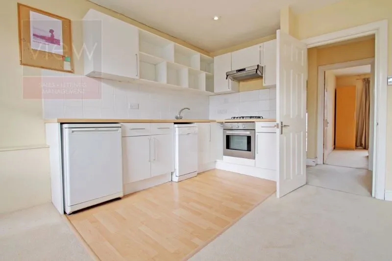 Richborne Terrace, London SW8 1AX, photo 9