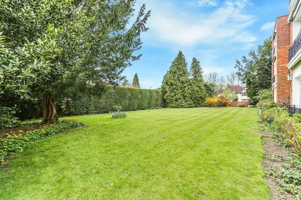 Rectory Court, Sanderstead, photo 5