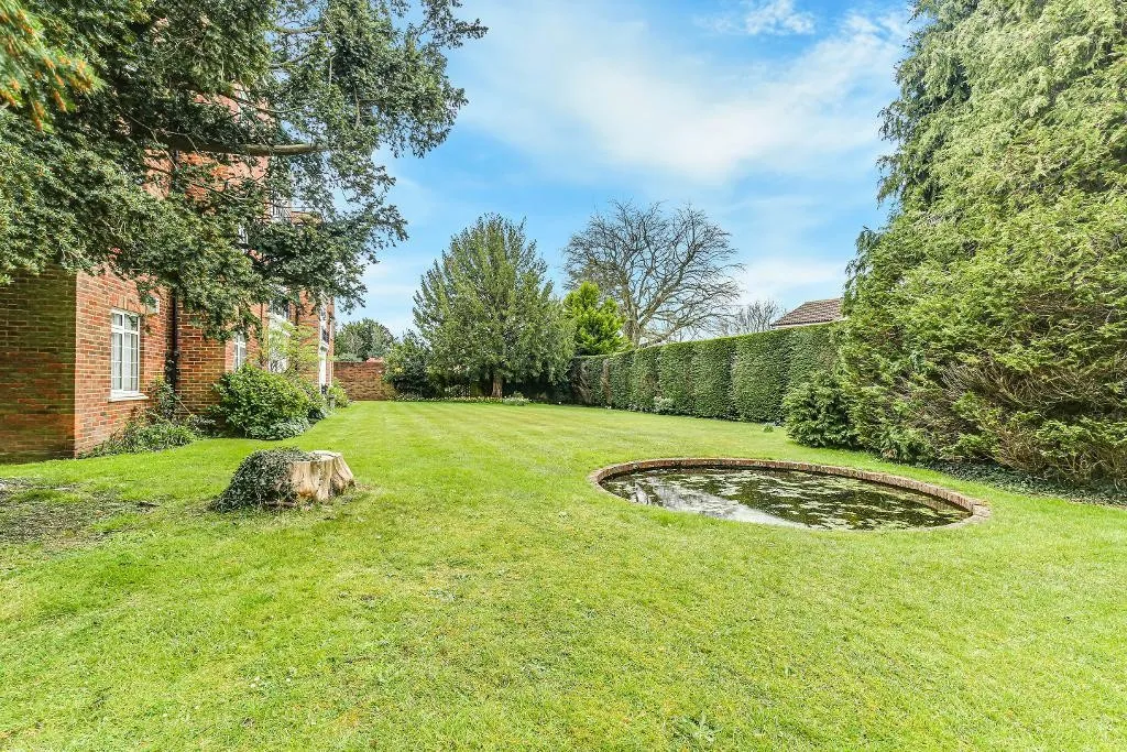 Rectory Court, Sanderstead, photo 6