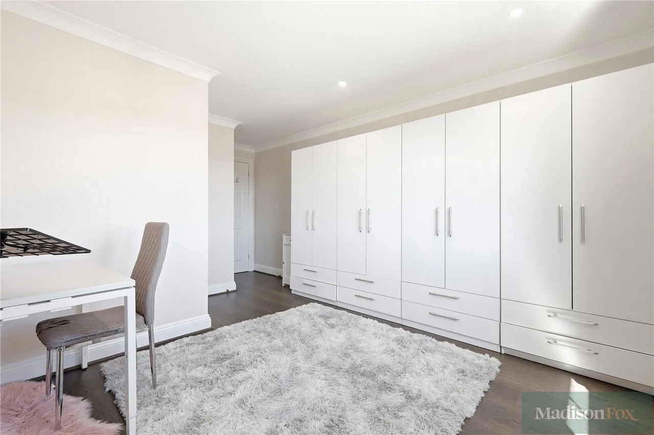 Manor Road, Chigwell, IG7, photo 14