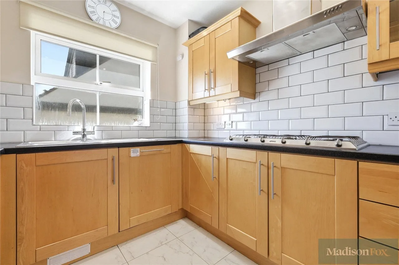 Manor Road, Chigwell, IG7, photo 7