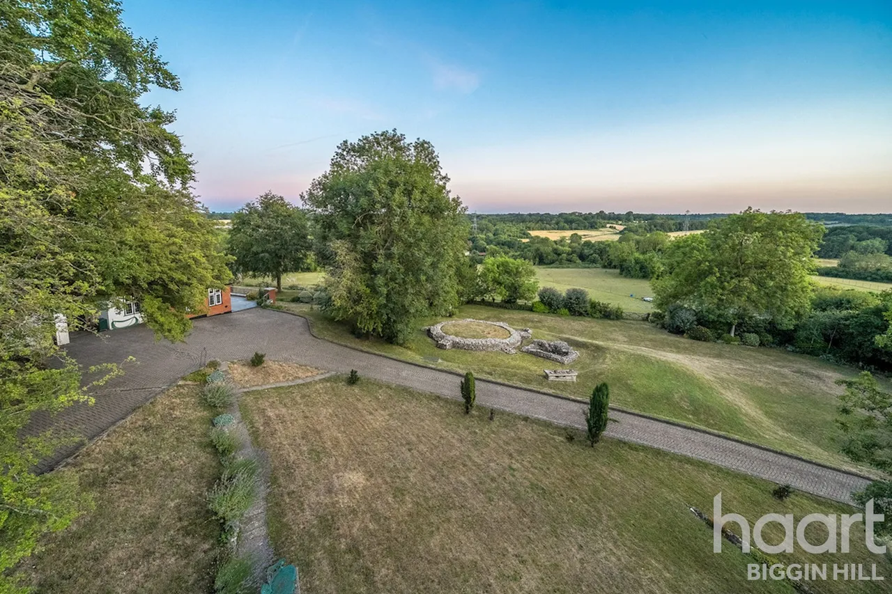 Westerham Road, Keston, BR2, photo 37