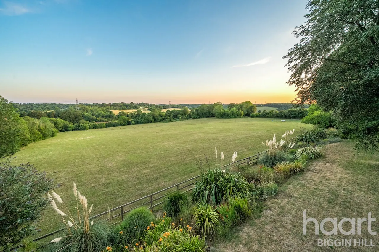 Westerham Road, Keston, BR2, photo 28