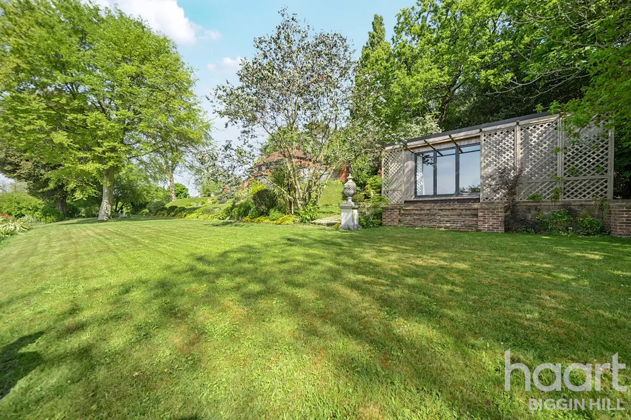 Westerham Road, Keston, BR2, photo 23