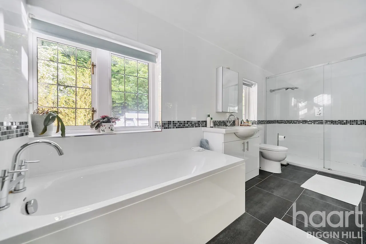 Westerham Road, Keston, BR2, photo 13