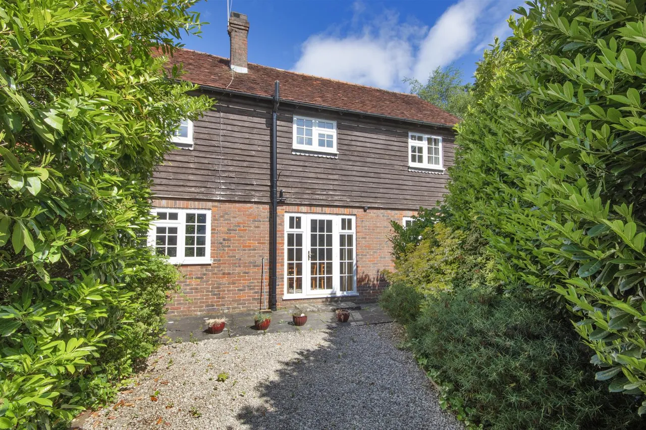 4 bed house for sale, Chiddingstone Hoath
