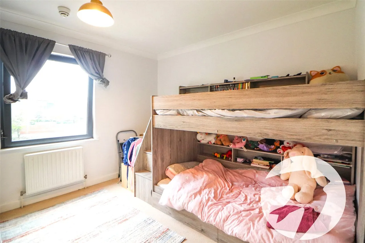 West Street, DA8, photo 16
