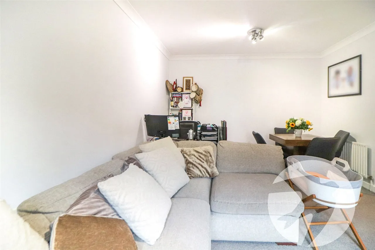 West Street, DA8, photo 19