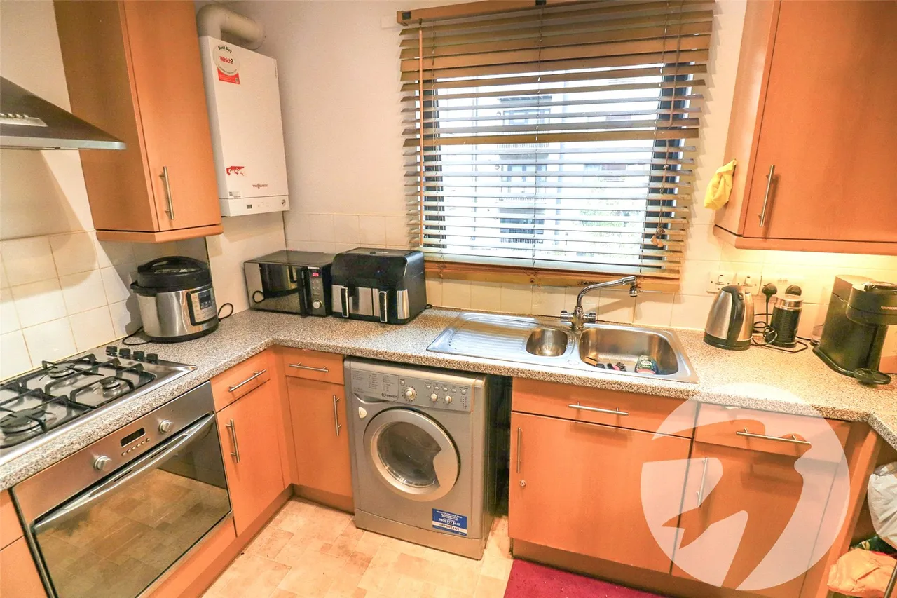 West Street, DA8, photo 18