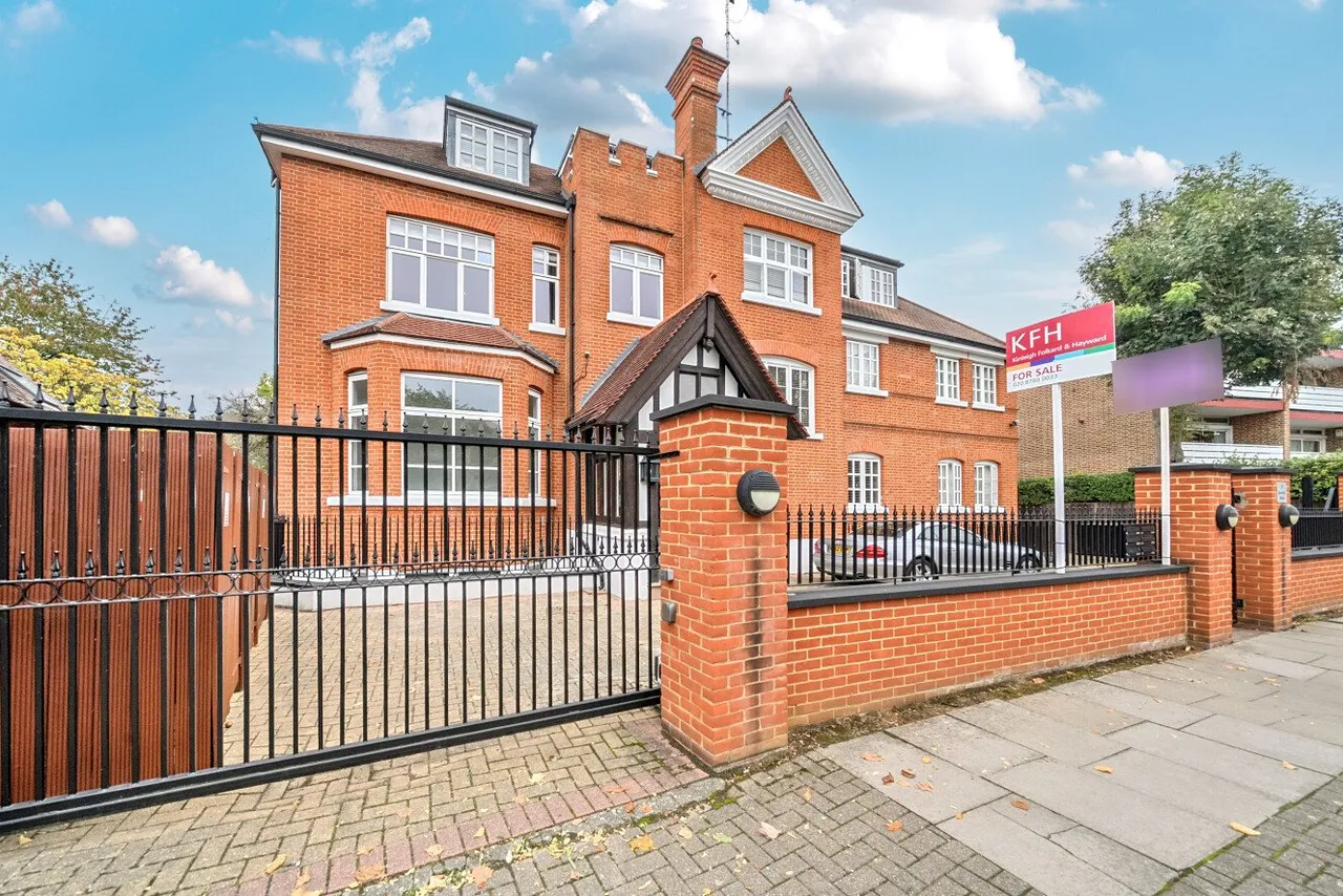 3 bed flat for sale — Keswick Road, Putney, London, SW15