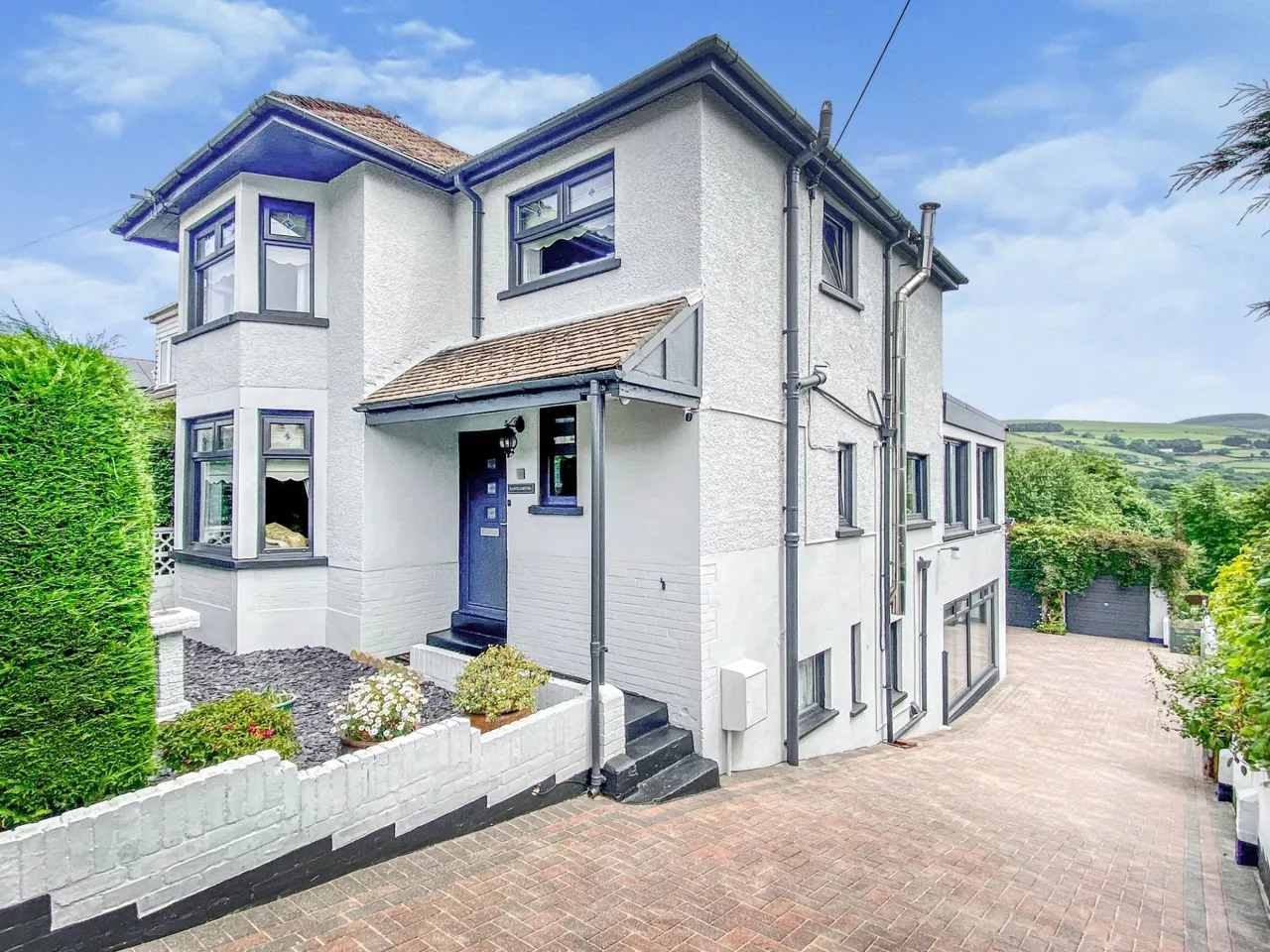 3 bed house for sale, Bridgend Road, Llangynwyd, CF34