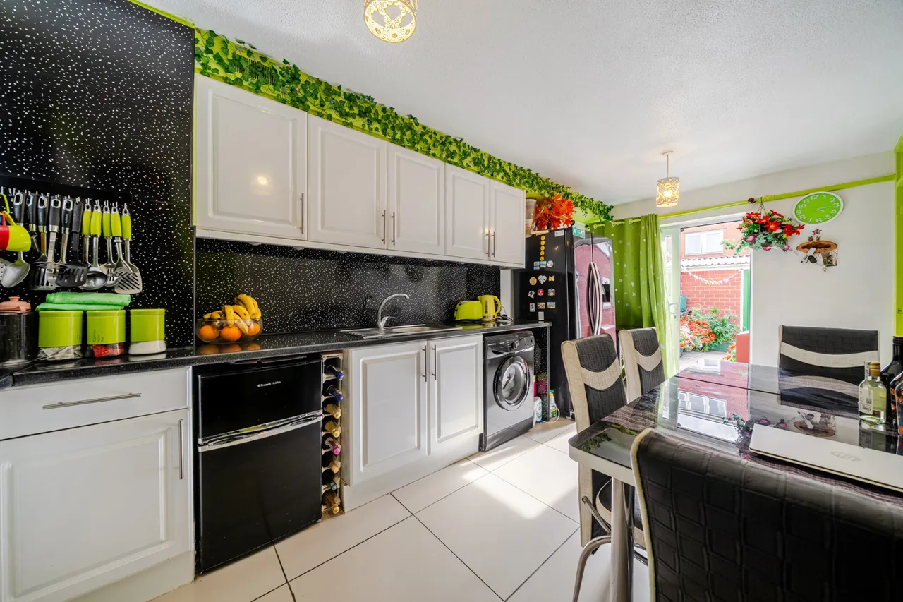 Mortlock Close, SE15, photo 4
