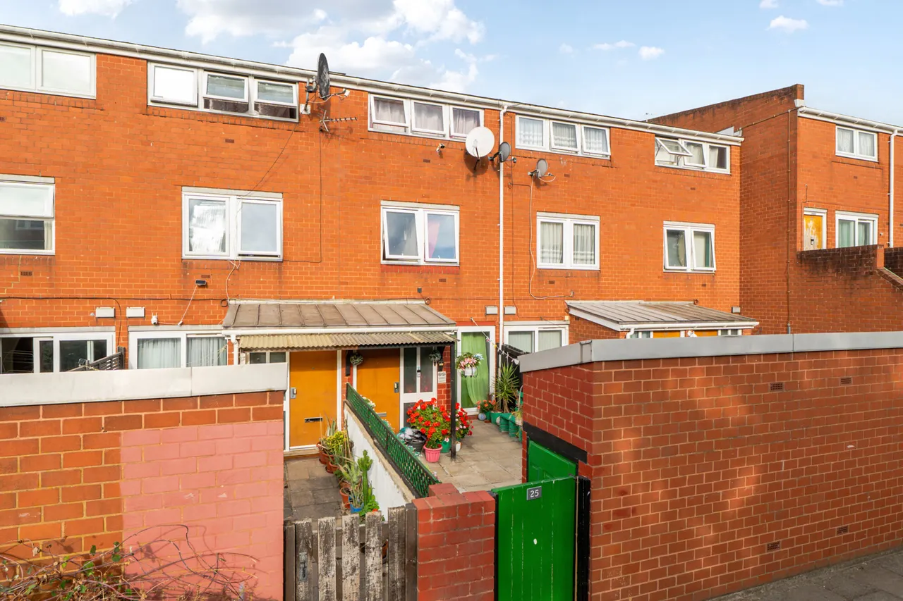Mortlock Close, SE15, photo 17