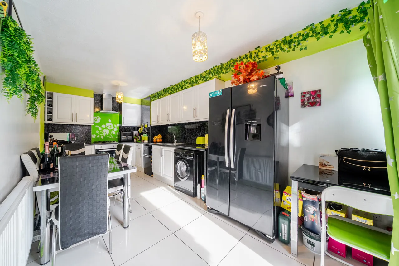 Mortlock Close, SE15, photo 9