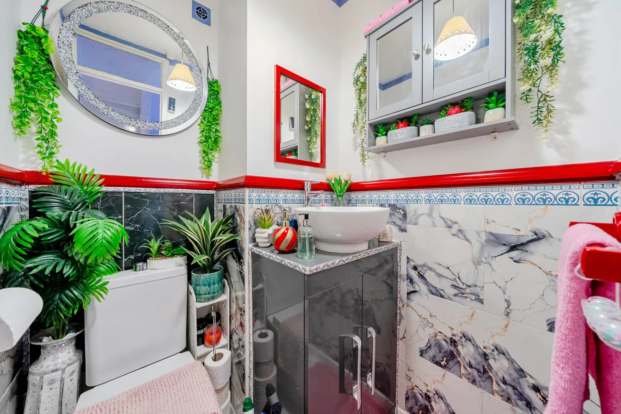 Mortlock Close, SE15, photo 13