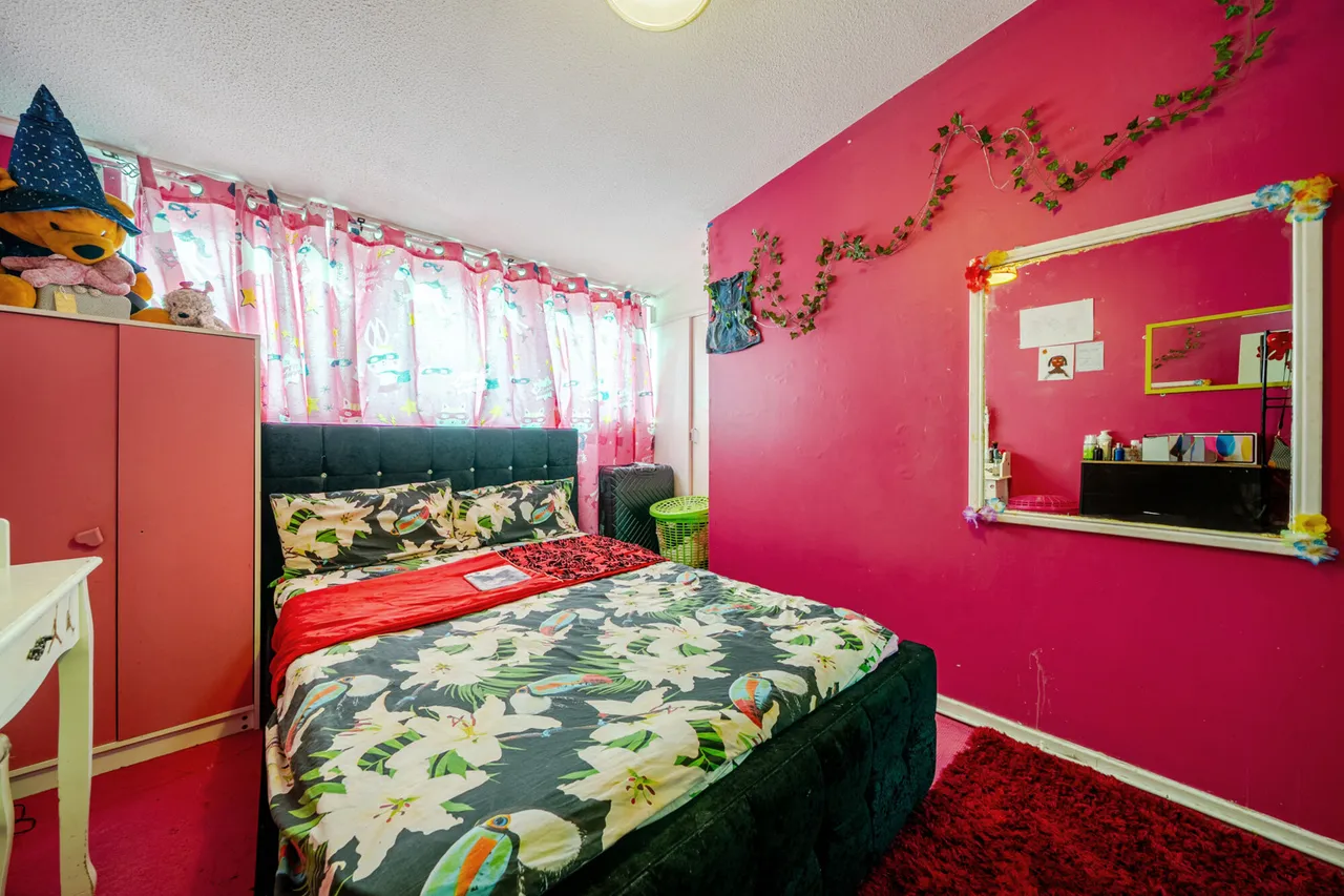 Mortlock Close, SE15, photo 14