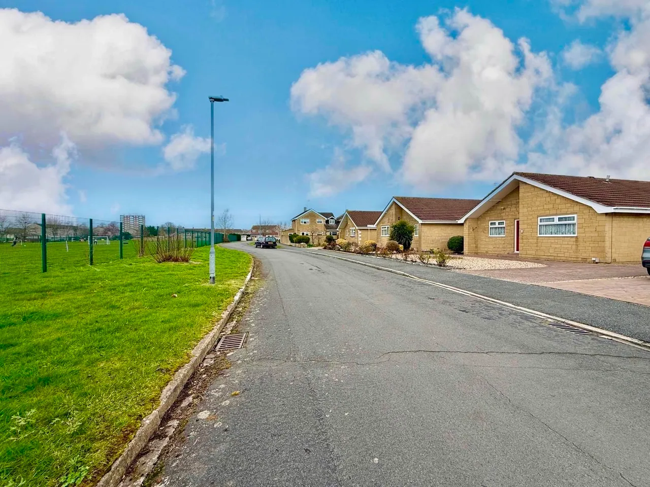 Crieff Close, Swindon, Wiltshire, SN3 3NY, photo 12