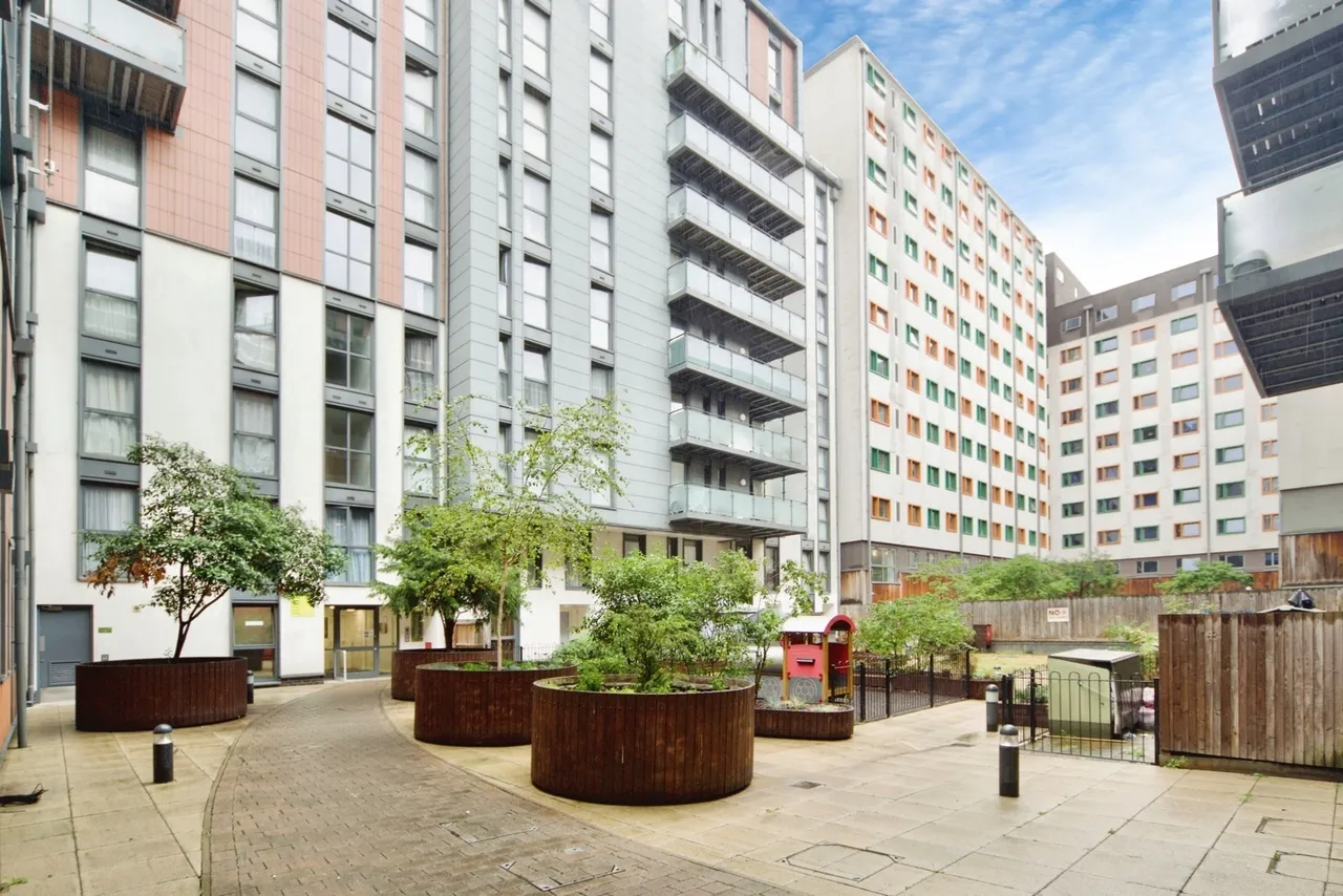 Lebus Street, London, N17, photo 17