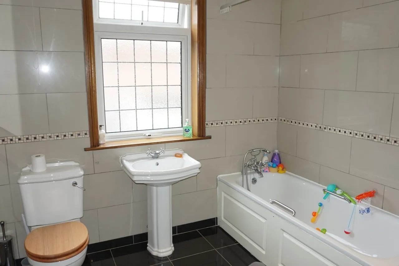 Bedford Road, Ilford, IG1, photo 8