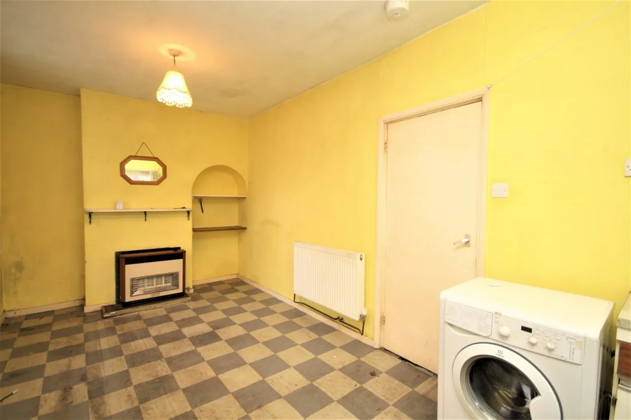 Shepperton Road, Laleham, photo 8