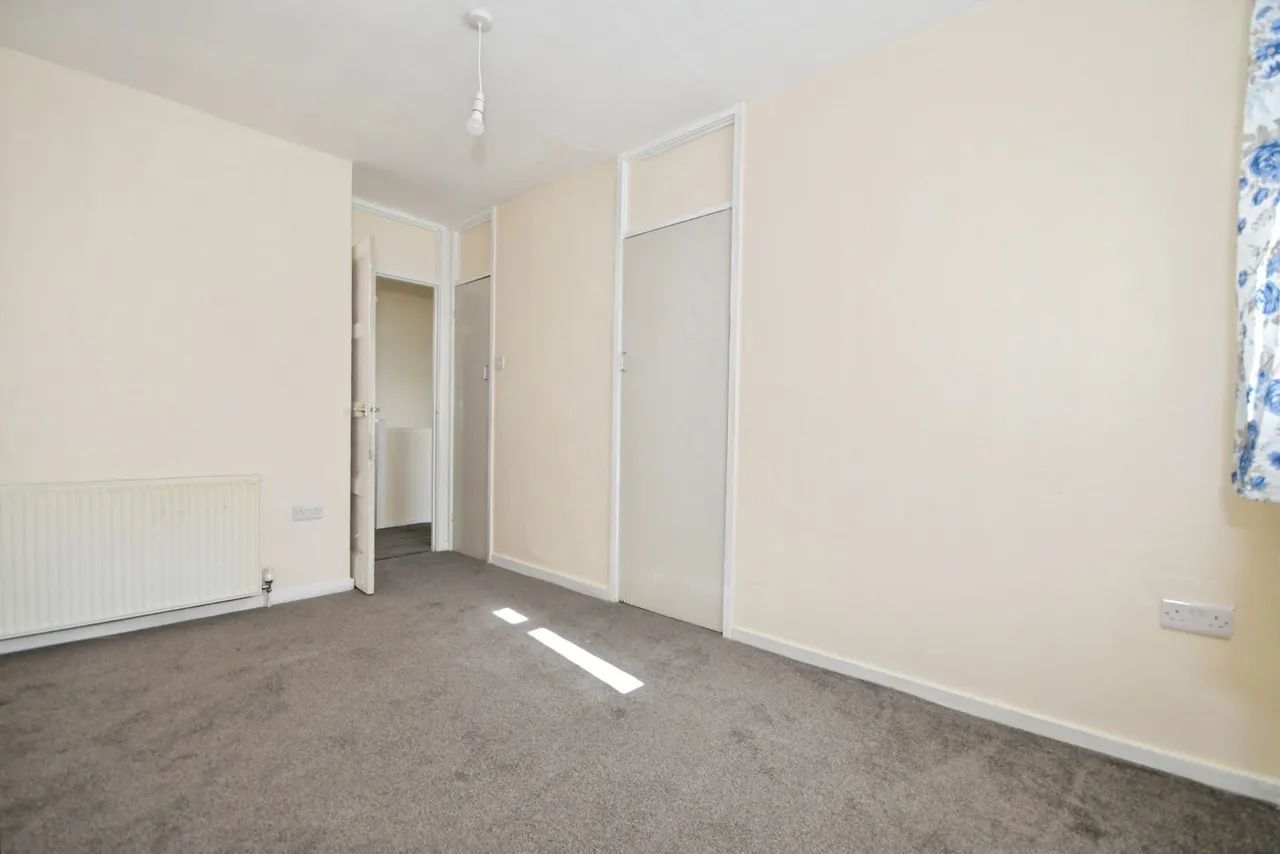 Oxford Close, Brimington, Chesterfield, Derbyshire, S43, photo 10