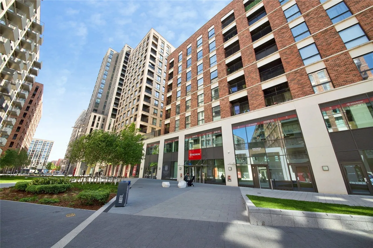 1 bed flat for sale — Aerial Square, London, NW9